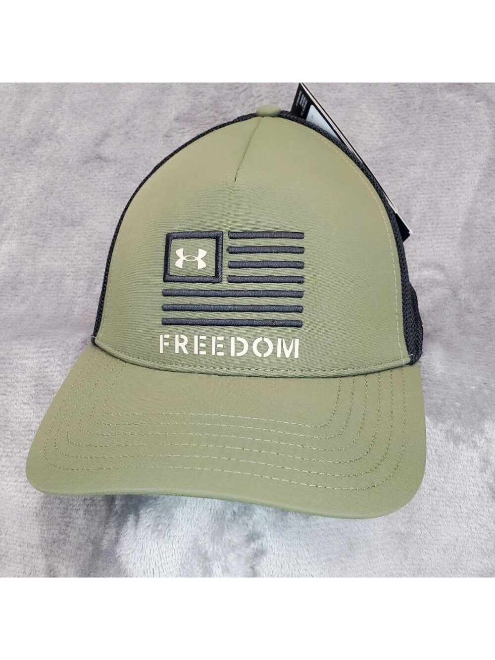 Under Armour Mens UA Freedom Trucker Hat Baseball Cap Green OSFA USA Flag New